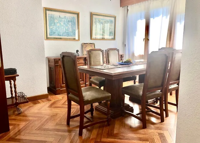 Casamar Al Lado De La Playa Con Piscina Privada, Jardin Y Barbacoa, Fronton, 6 Hébergement de vacances Laredo