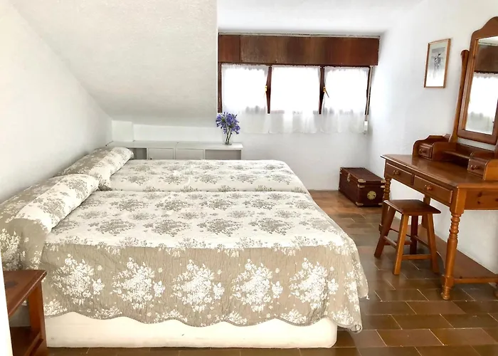 Hébergement de vacances Casamar Al Lado De La Playa Con Piscina Privada, Jardin Y Barbacoa, Fronton, 6 Laredo