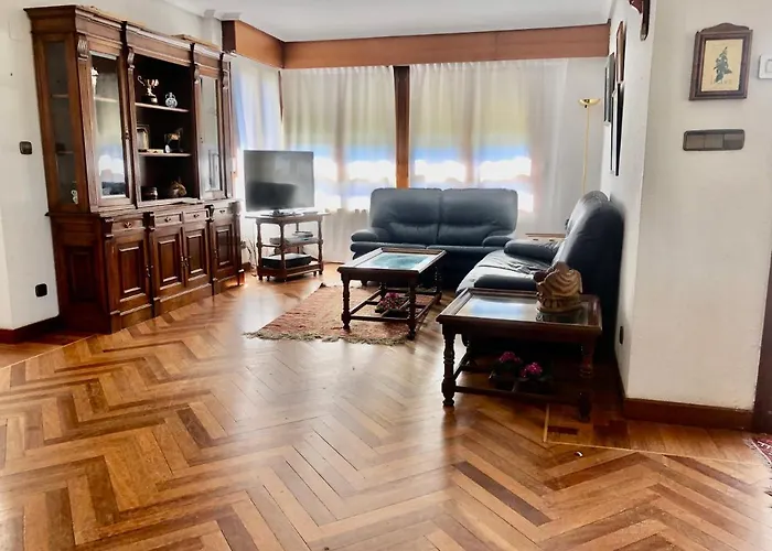 Semesterbostad Casamar Al Lado De La Playa Con Piscina Privada, Jardin Y Barbacoa, Fronton, 6 Laredo